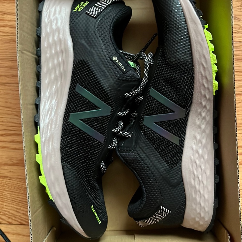 New Balance Trail Running, size 7